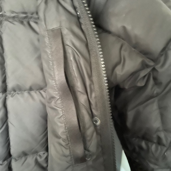 COPY - The North Face Winter jacket - Picture 9 of 11